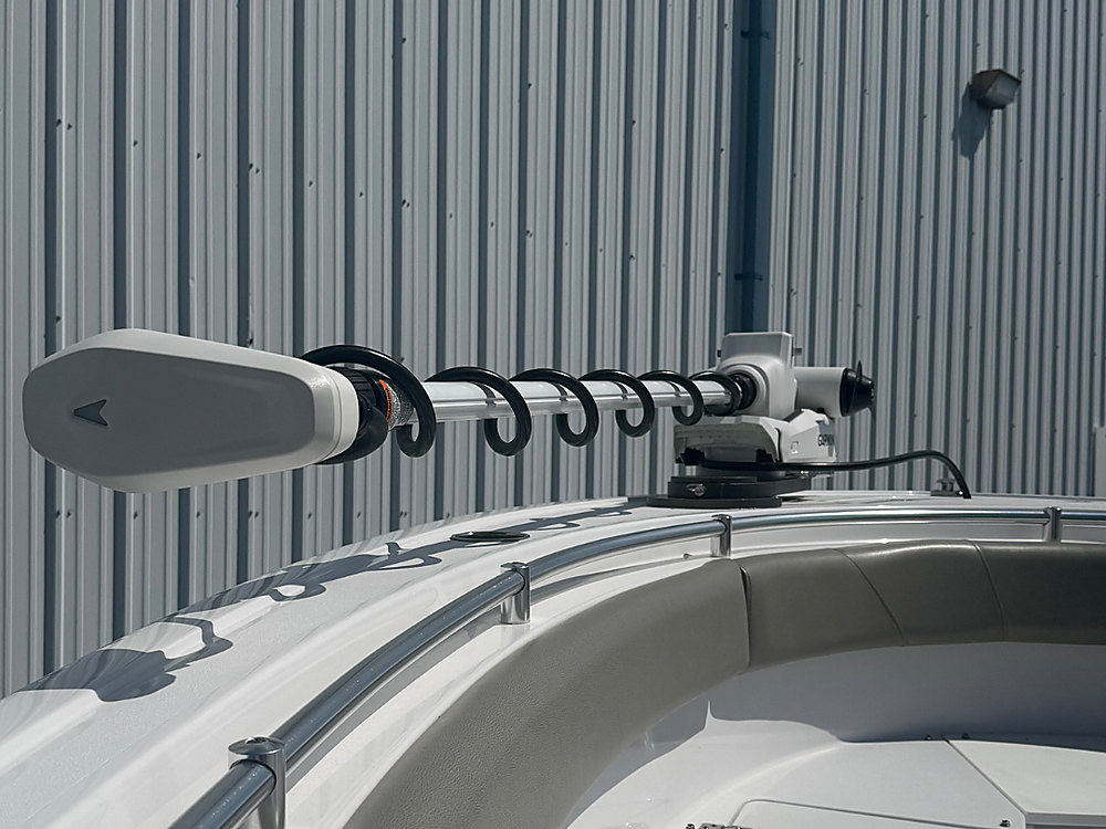 Garmin Kraken trolling motor mounting hardware and rigging on the bow