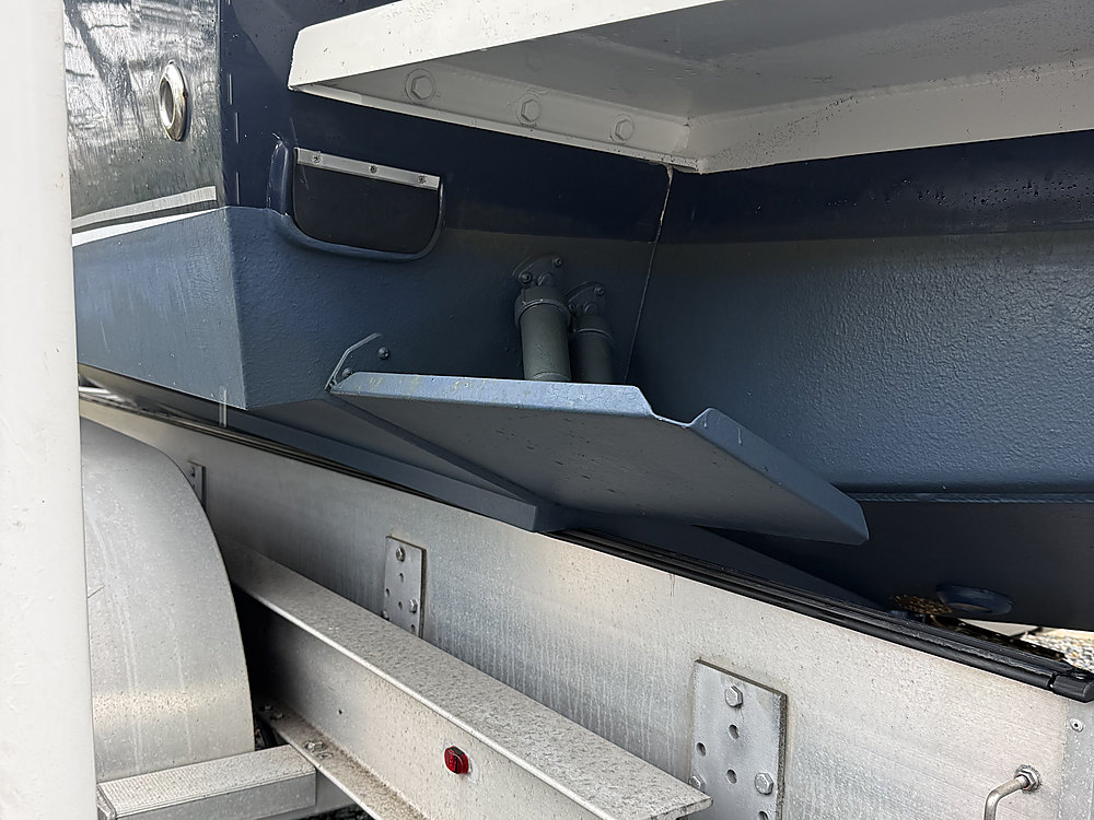 Zipwake interceptors fitted to the transom of a Jupiter 31
